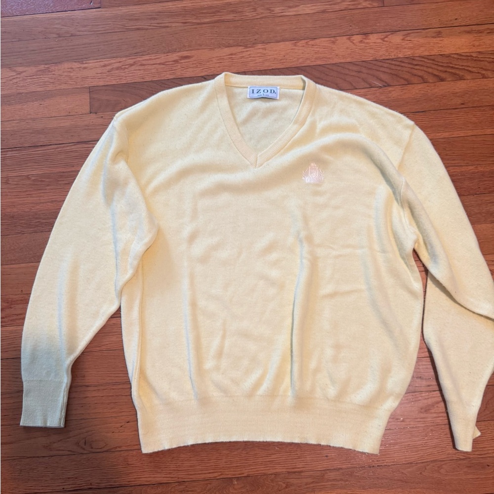 Men’s Yellow IZOD Sweater L